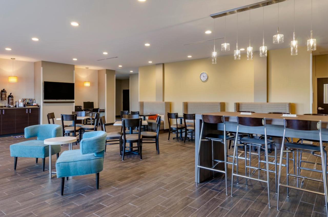 Mainstay Suites Great Falls Airport Buitenkant foto