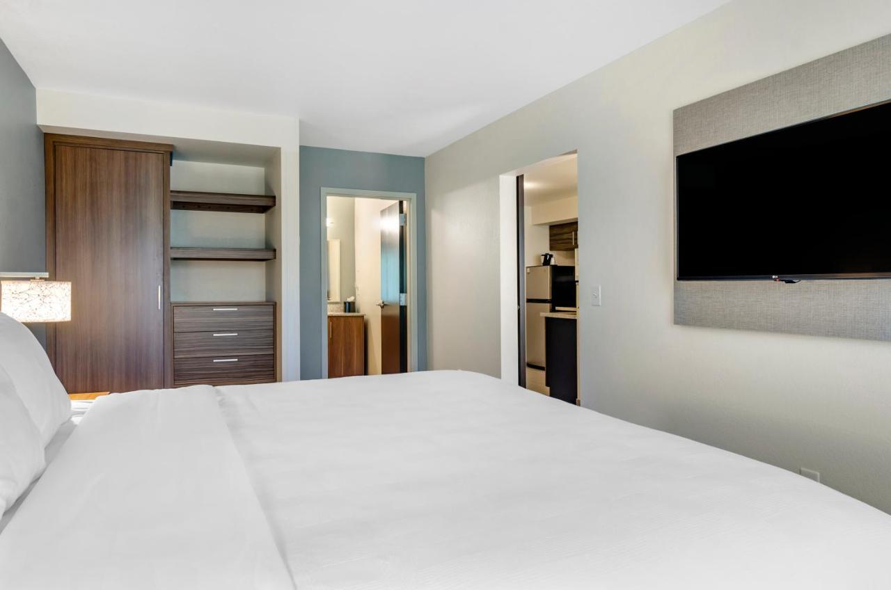 Mainstay Suites Great Falls Airport Buitenkant foto